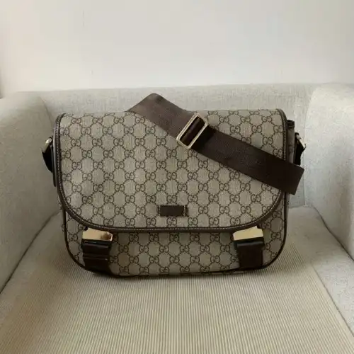 Gucci Bags 208B570061