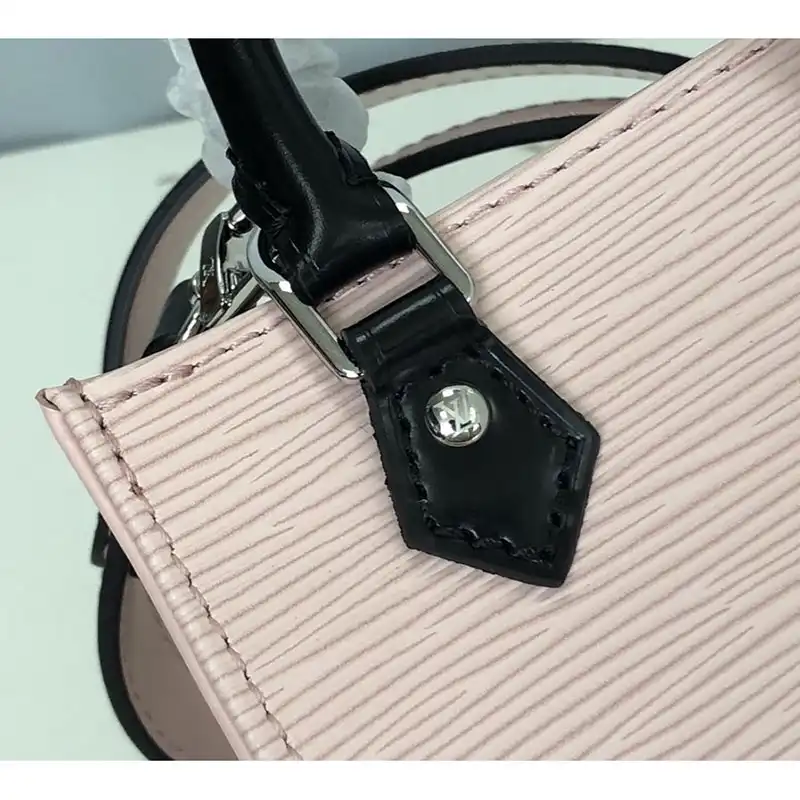 LV Bags 208B570090