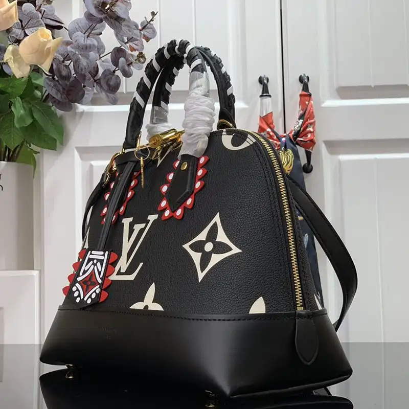 LV Bags 208B570100