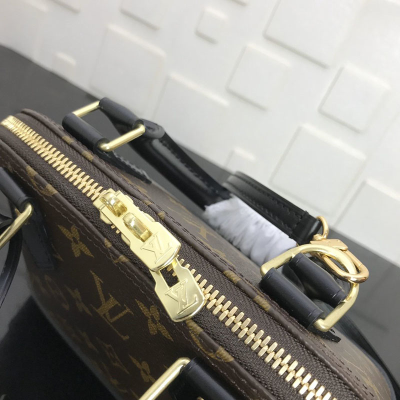 FASH LOUIS VUITTON Bags 208B570113