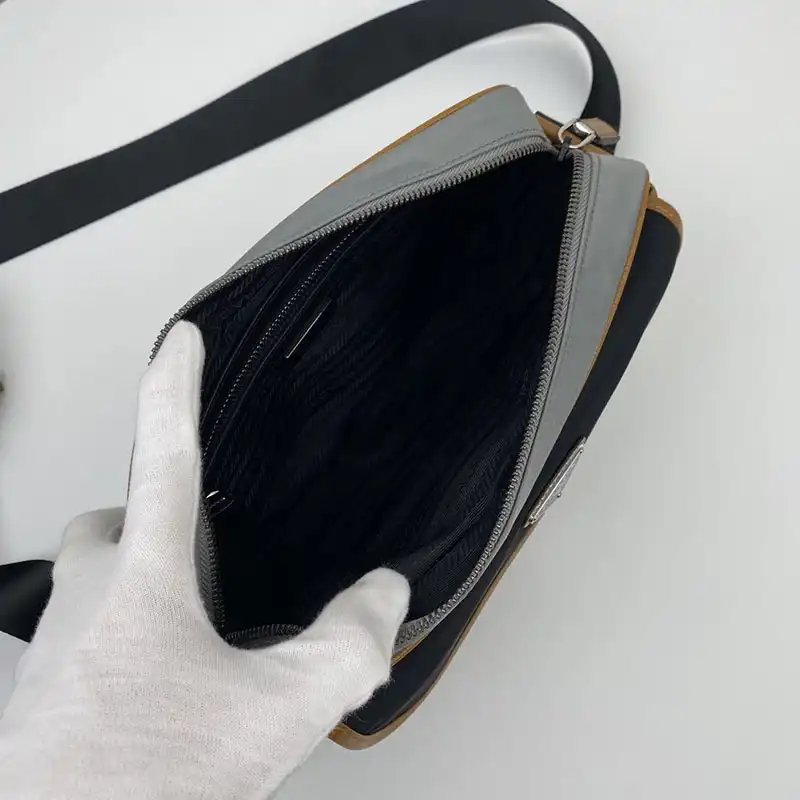 Fashionrep Prada Bags 208B570118