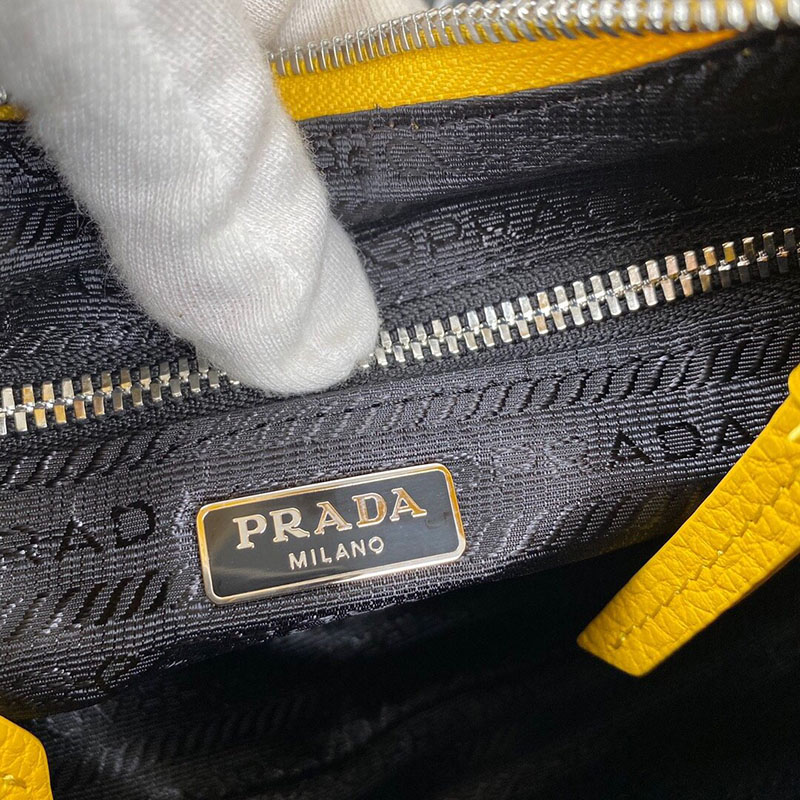 FASH Prada Bags 208B570125