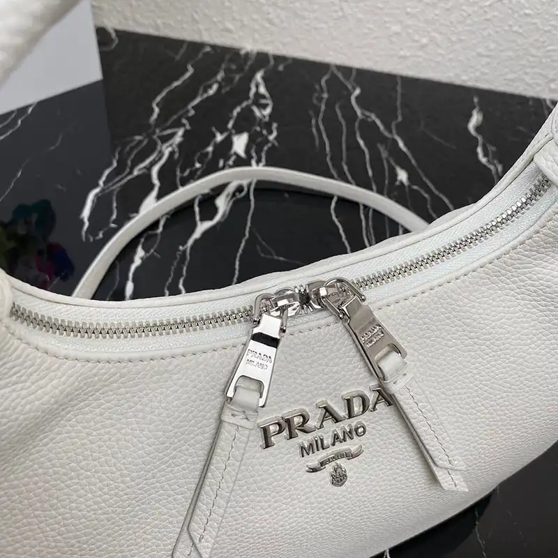 Fashionrepsfam ru Prada Bags 208B570128