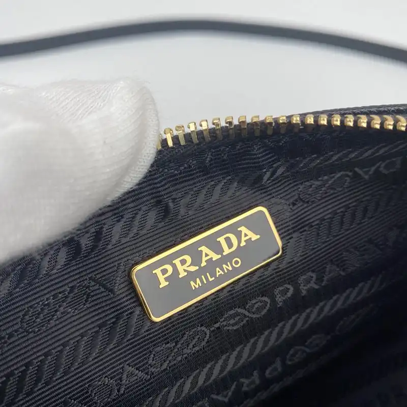 Prada Bags 208B570135