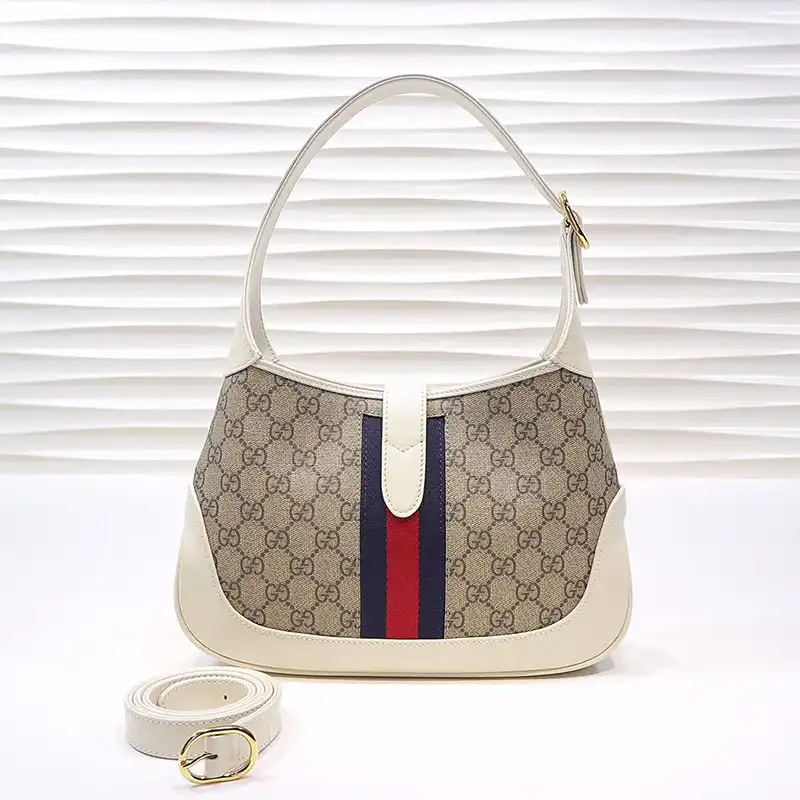 Cheap Gucci Bags 208B570140