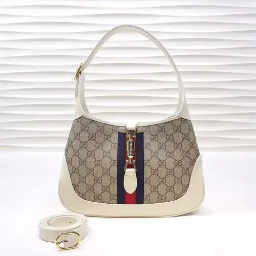 Gucci Bags 208B570140