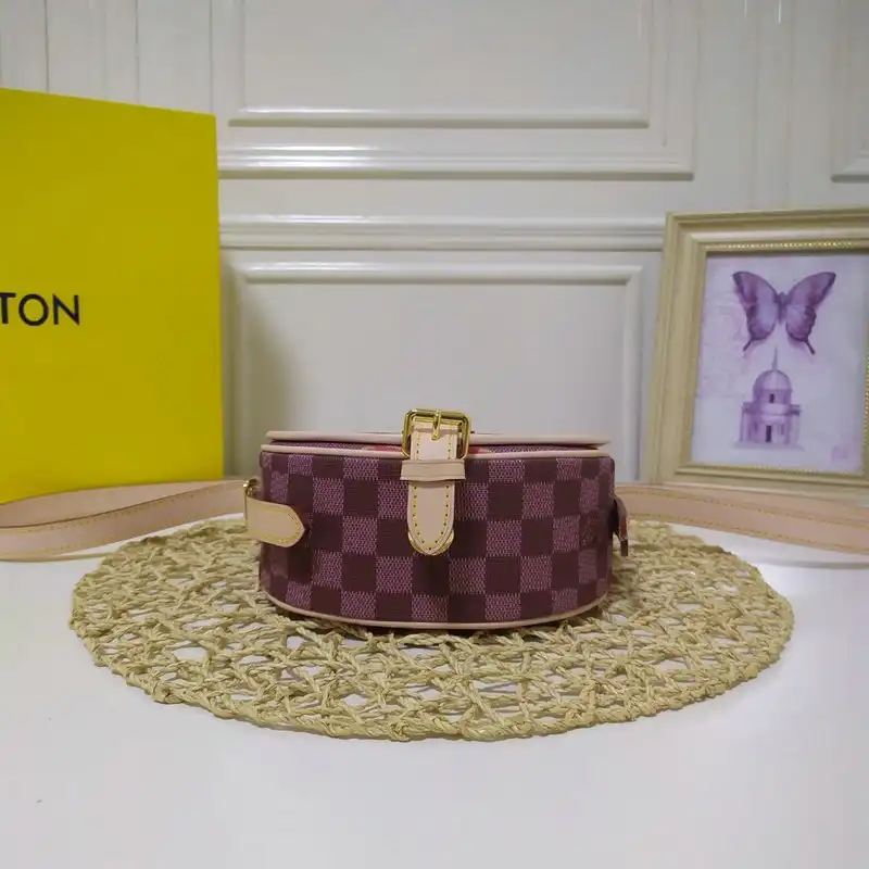 LV Bags 20B570008