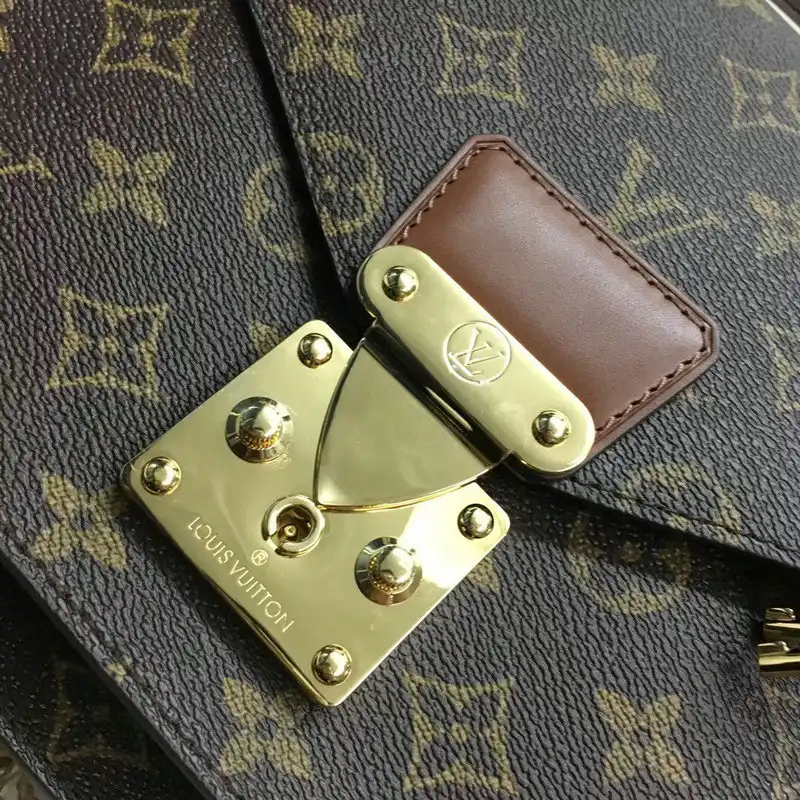 LV Bags 20B570021