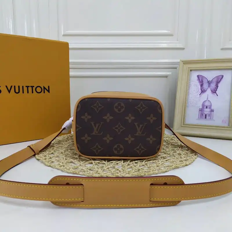 LV Bags 20DJ570022