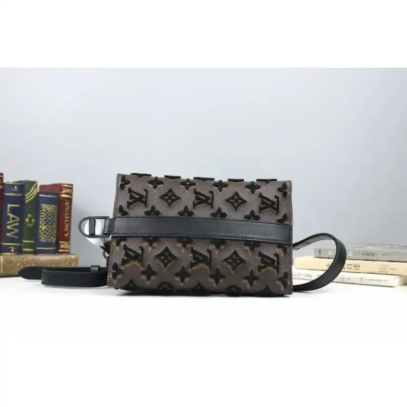 Fashionrep LV Bags 20DJ570046