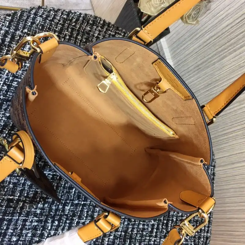 LV Bags 20B570048