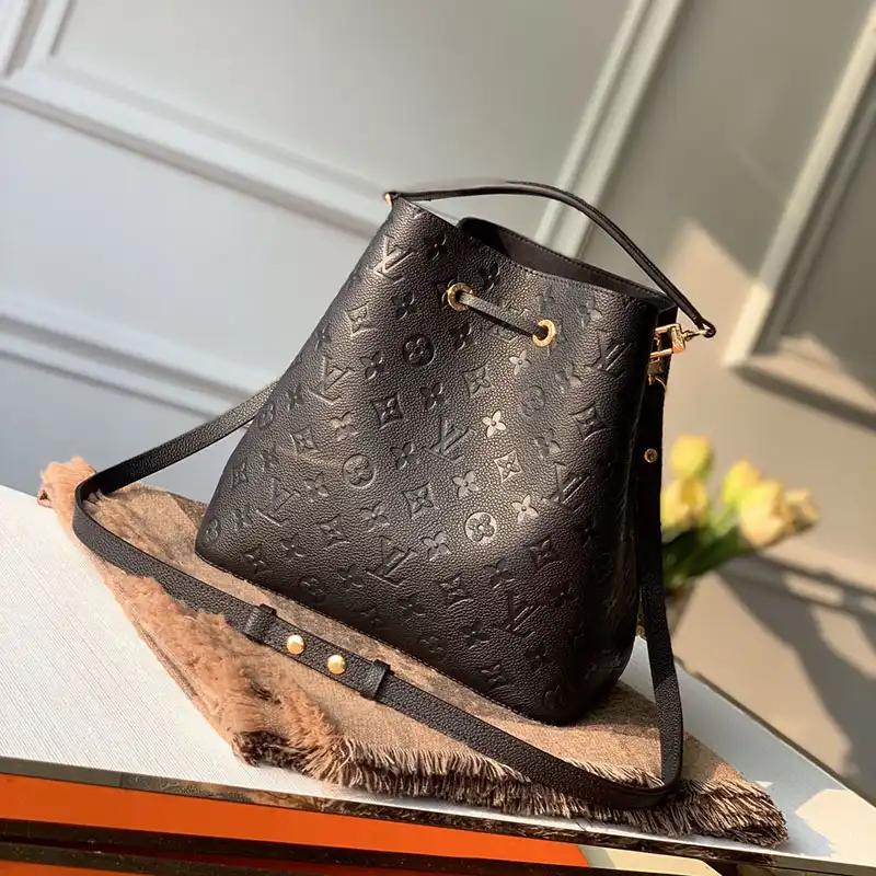 LV Bags 20DJ570060