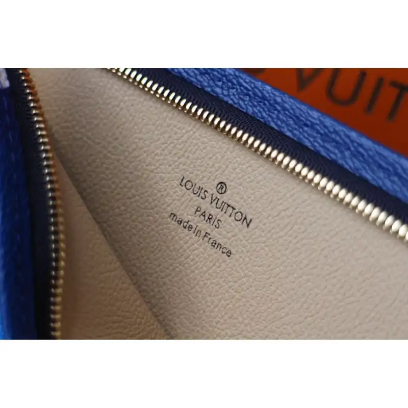 Prada Bags 20B570063