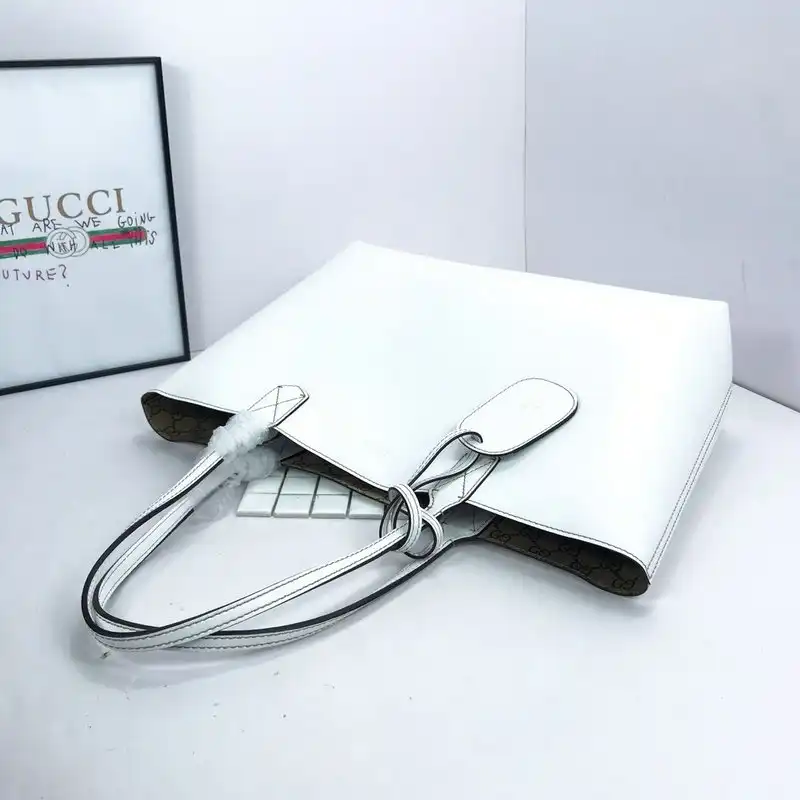 Cheap Gucci Bags 20B570075