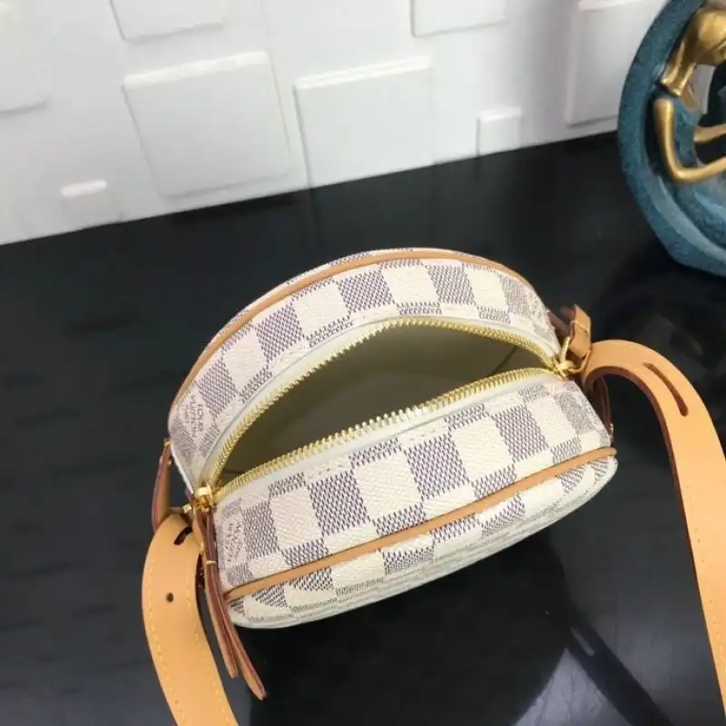 LV Bags 20DJ570081