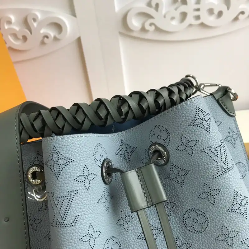 LV Bags 20B570176