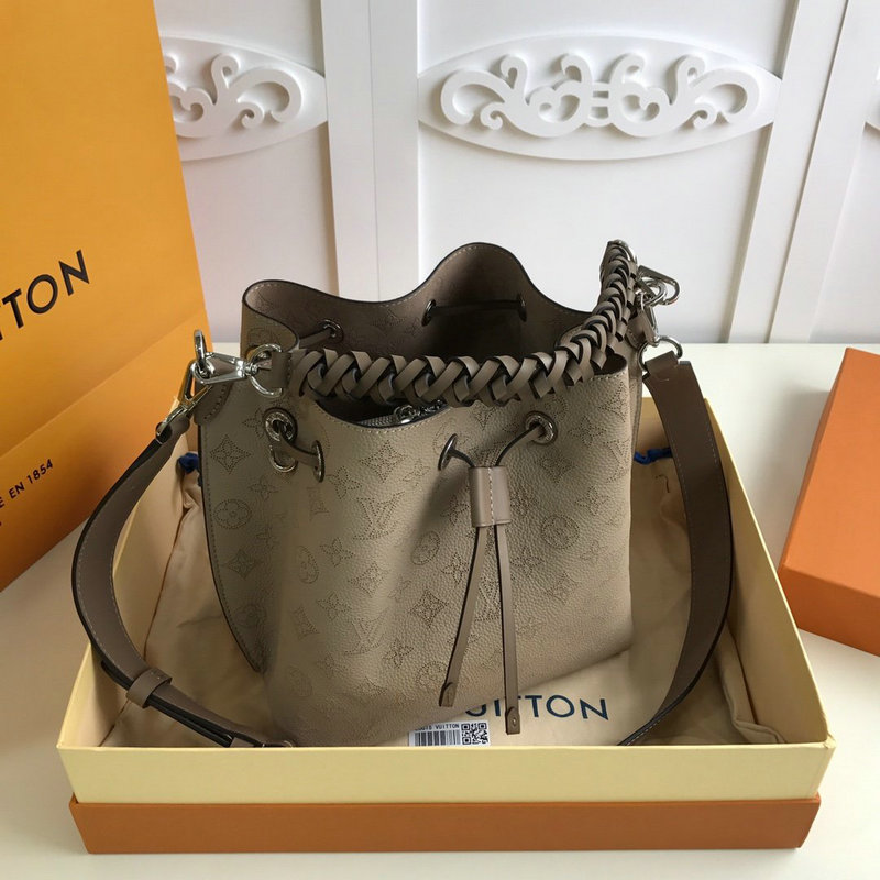 FASH LOUIS VUITTON Bags 20B570178