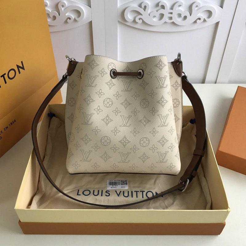 FASH LOUIS VUITTON Bags 20B570179