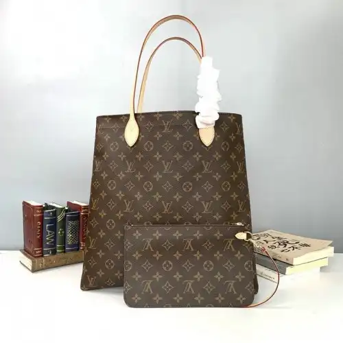 LV Bags 20B570181