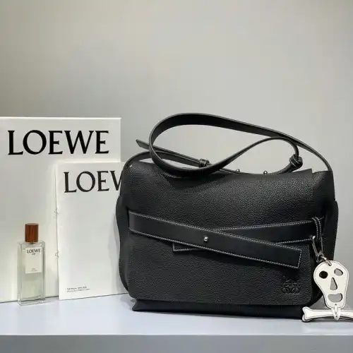 Loewe Bags 20DJ570185