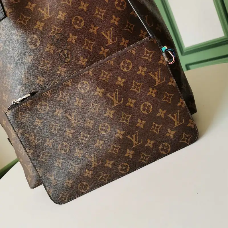 LV Bags 20B570186