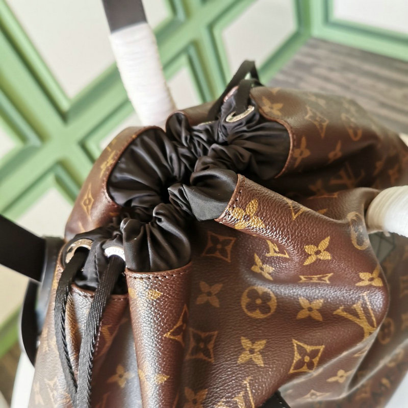 FASH LOUIS VUITTON Bags 20B570186