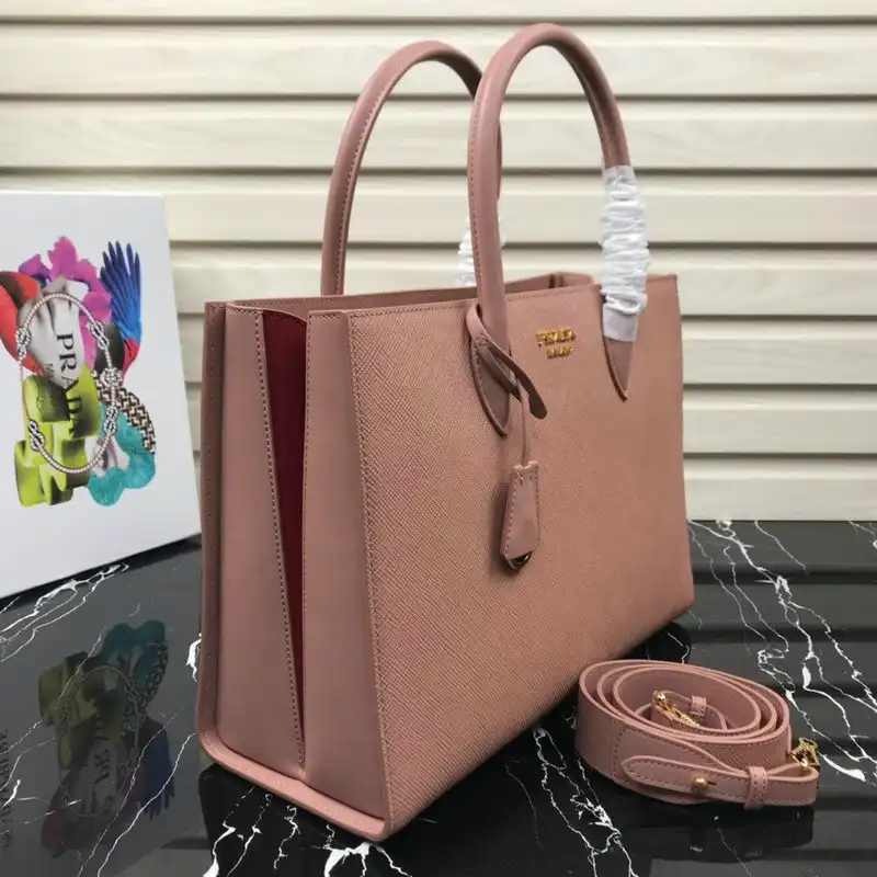 LV Bags 20DJ570198