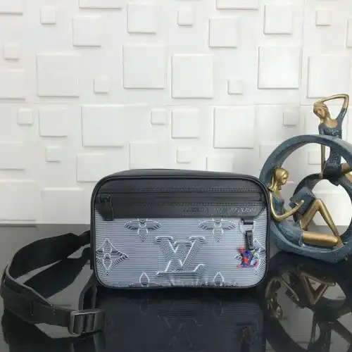 LV Bags 20B570250