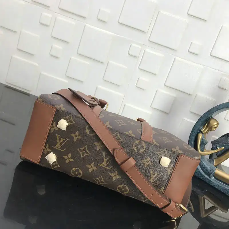 LV Bags 20B570251