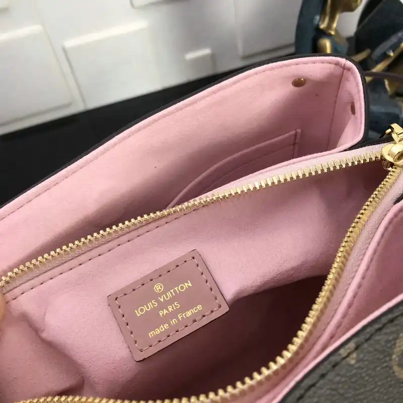 LV Bags 20B570252