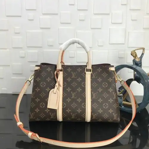 LV Bags 20B570256