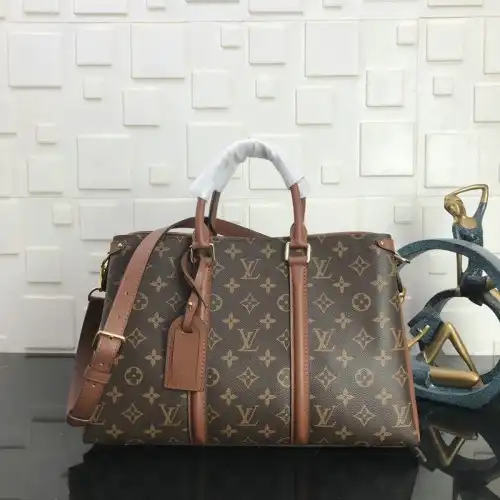 LV Bags 20B570257