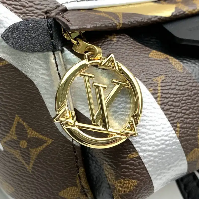 LV Bags 20B570269