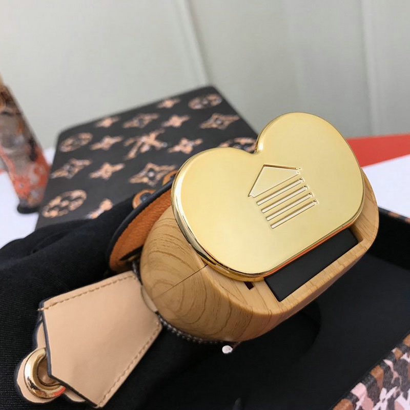 LV Bags 20B570275