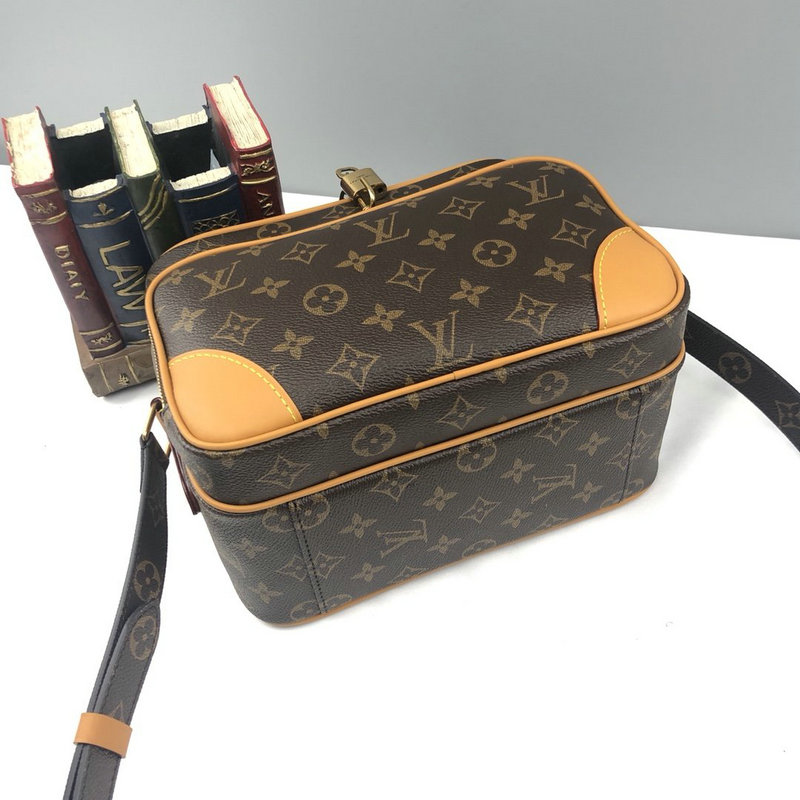 FASH LOUIS VUITTON Bags 20B570298