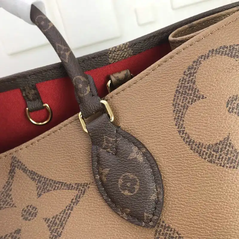 LV Bags 20B570321