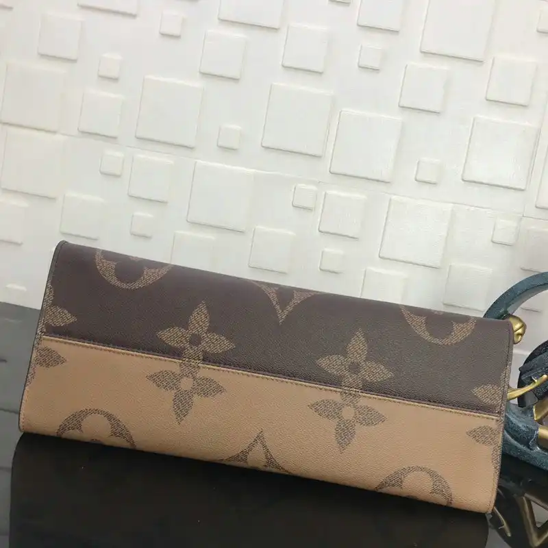 LV Bags 20B570321