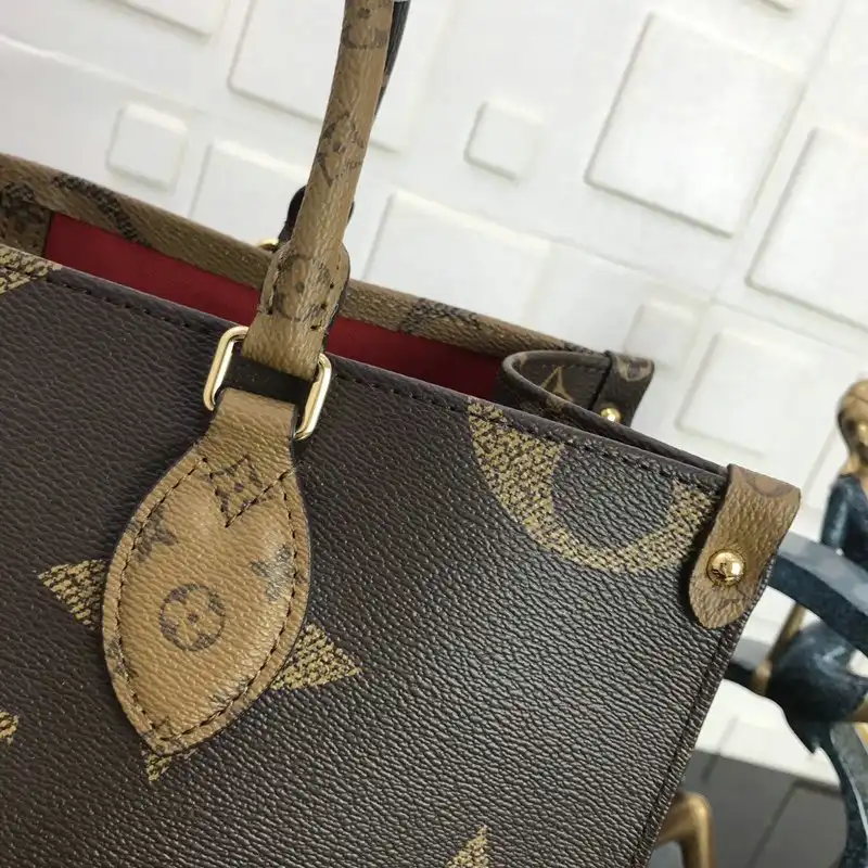 LV Bags 20B570322