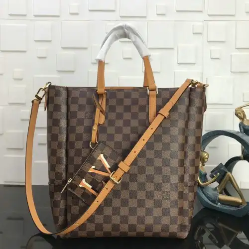 LV Bags 20B570323