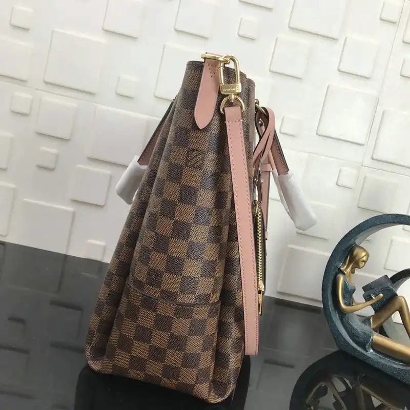 LV Bags 20B570324