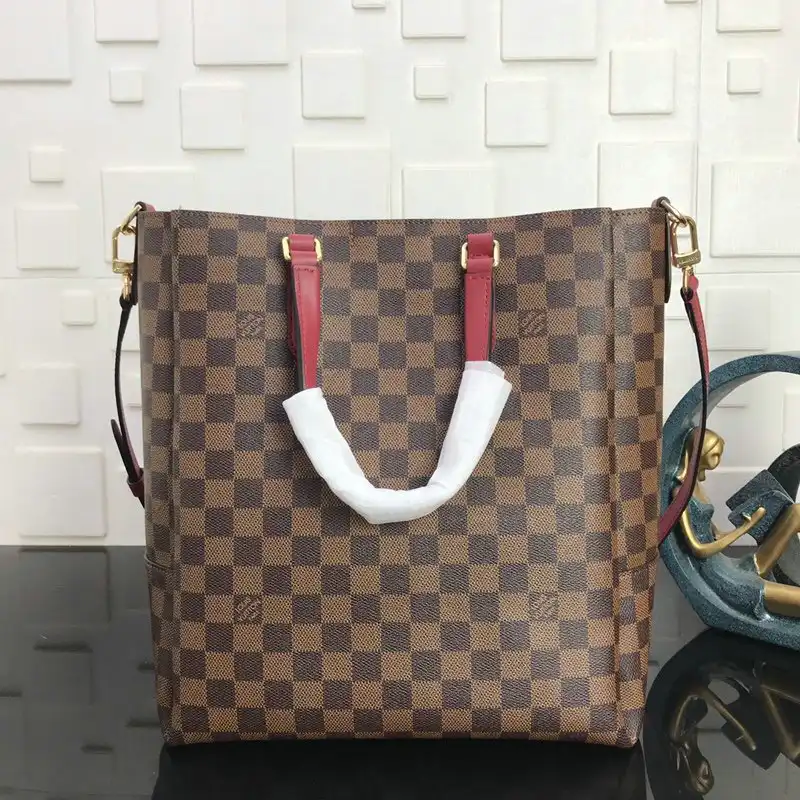 LV Bags 20B570325