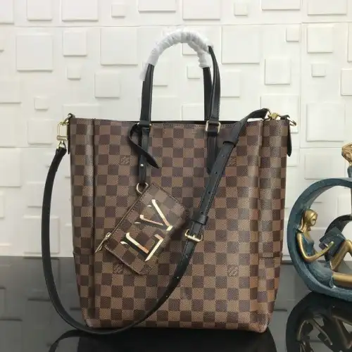 LV Bags 20B570326