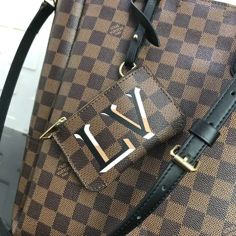 LV Bags 20B570326