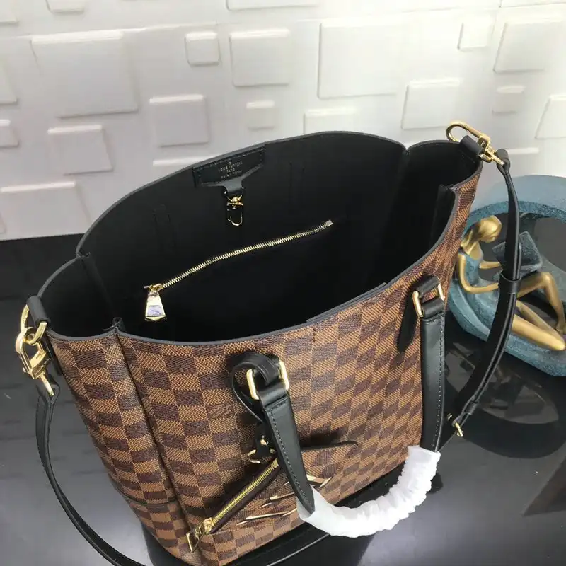 LV Bags 20B570326