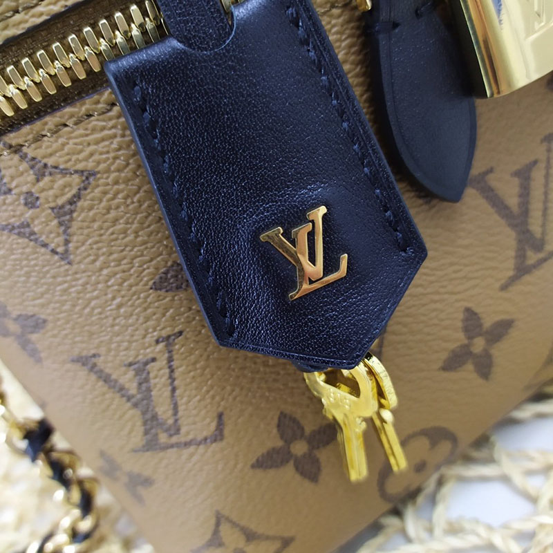 FASH LOUIS VUITTON Bags 204B570004