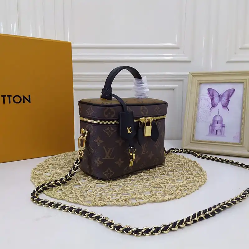 LV Bags 204B570005