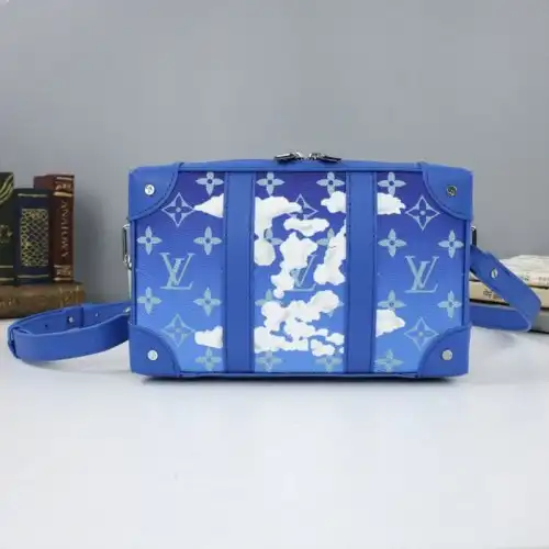 FASH LOUIS VUITTON Bags 204B570007