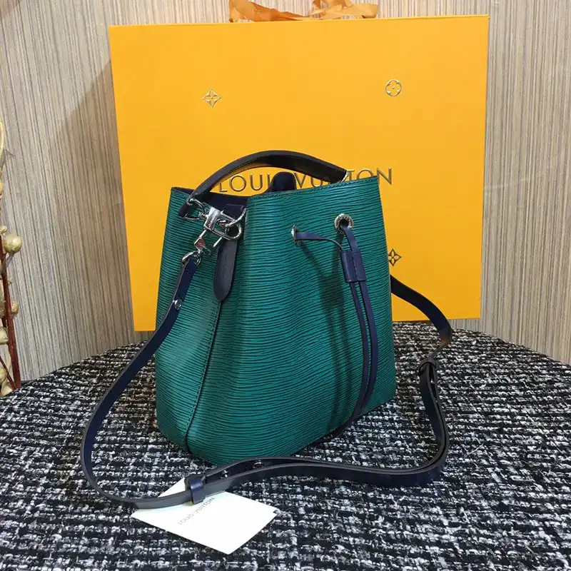 LV Bags 204B570033