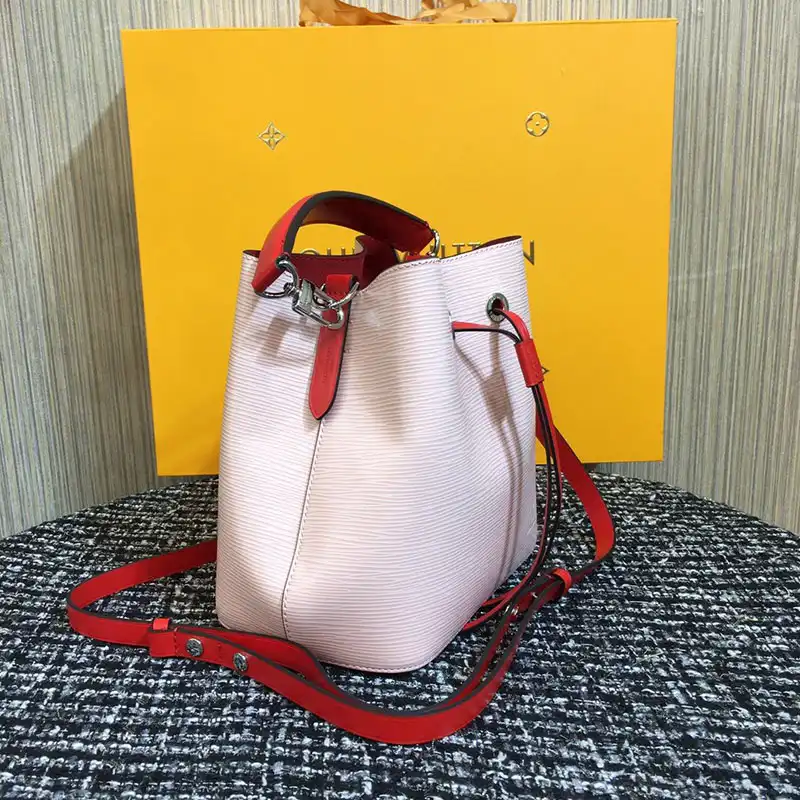 LV Bags 204B570034