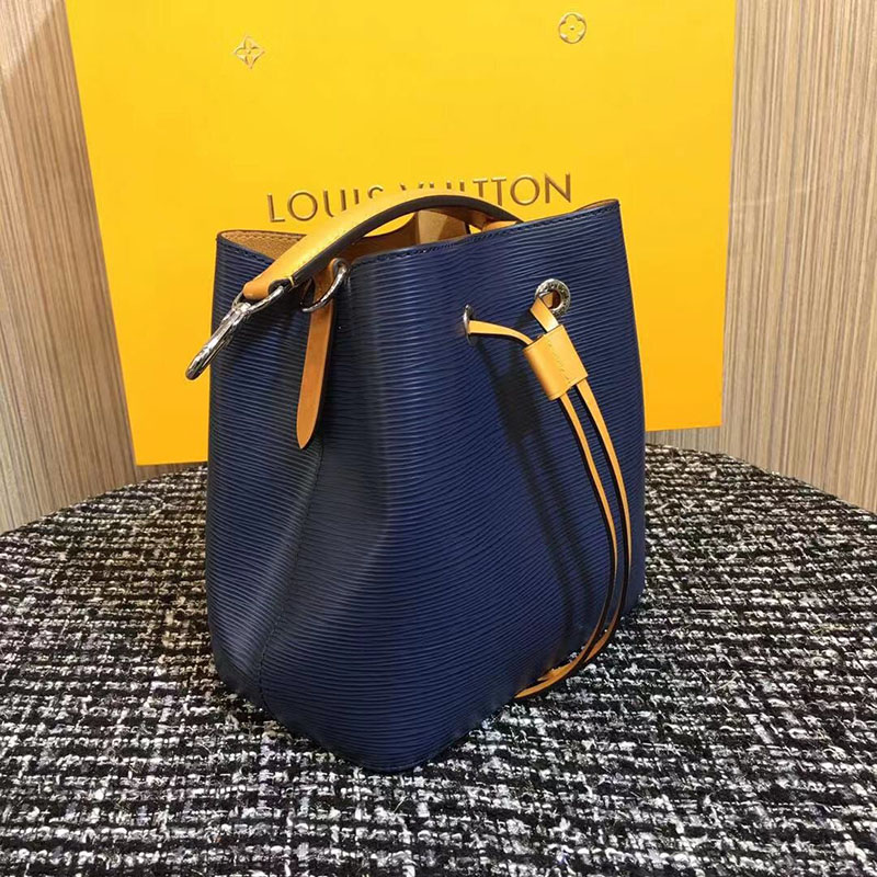 FASH LOUIS VUITTON Bags 204B570035